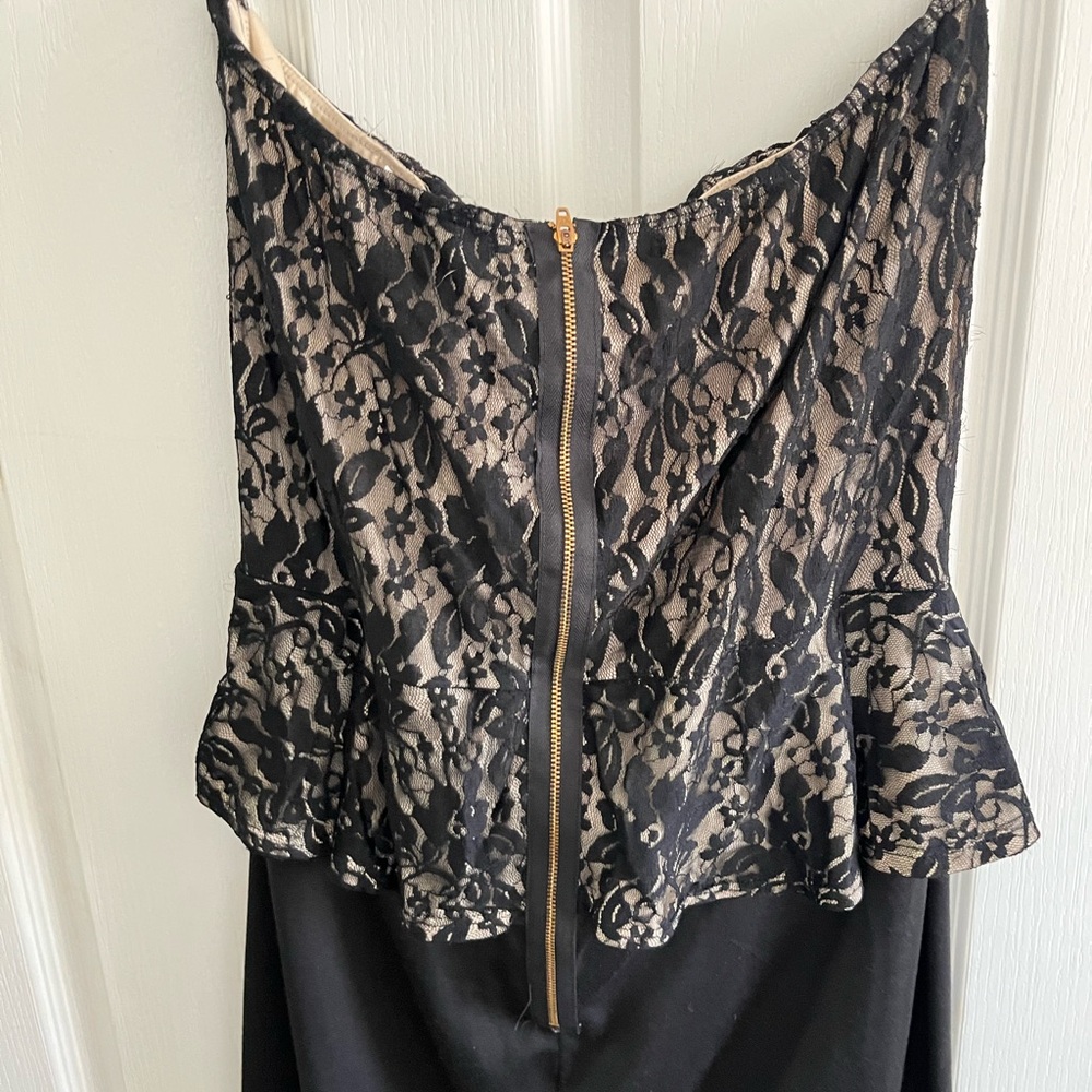 Fashion Magazine Black Lace Backless Dress